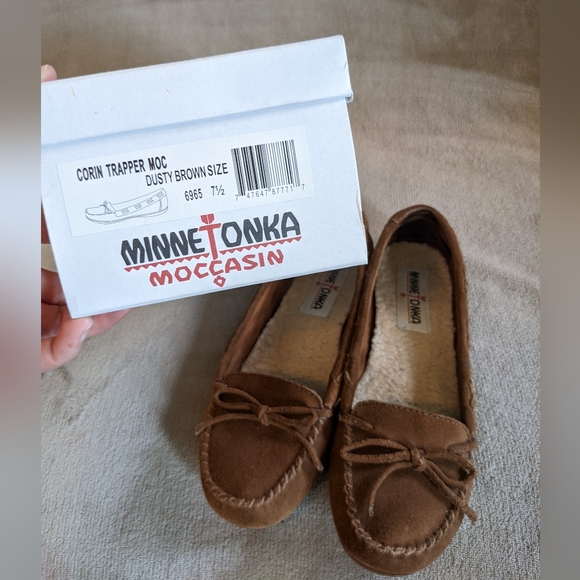 Minnetonka Brown Leather Moccasins - Picture 2 of 7
